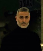 Une photo d’un participant qui veut faire connaissance et se marier