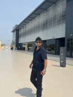 Une photo d’un participant qui veut faire connaissance et se marier